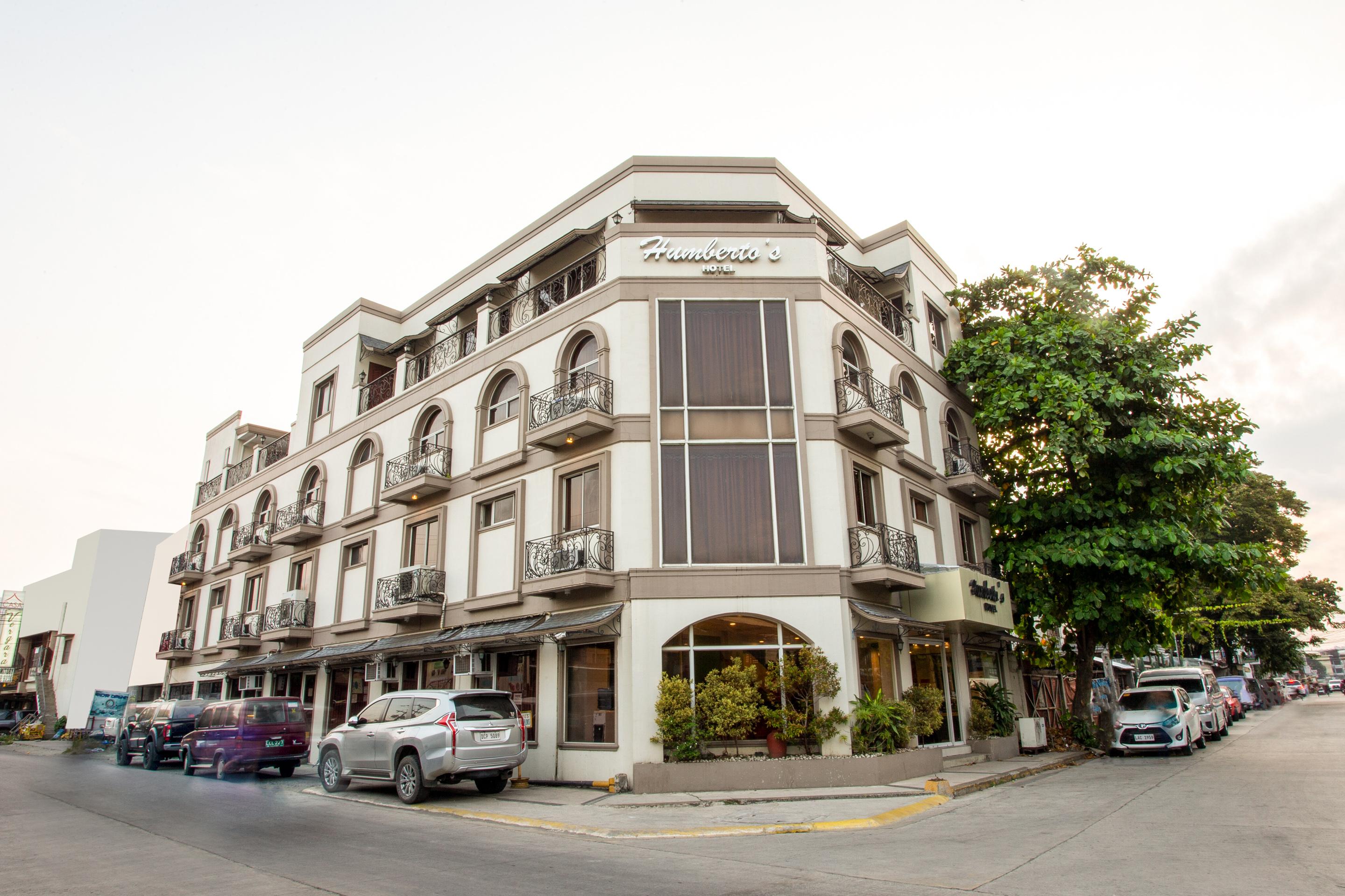 Oyo 414 Humberto'S Hotel Davao Exterior foto